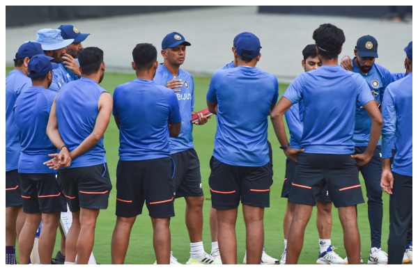 Parthiv Patel criticised Rahul Dravid Coaching said he is not proactive