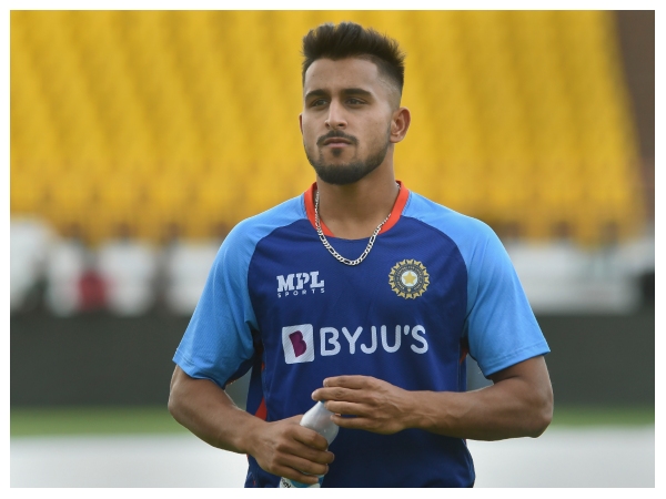 Brian Lara give important advice to Umran Malik said need lot more tricks than just being able to bowl fast