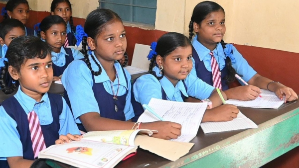 Asian Games: Isha Singh Wins Silver in Womens 25m Pistol Competition; Tough Luck for Manu Bhaker