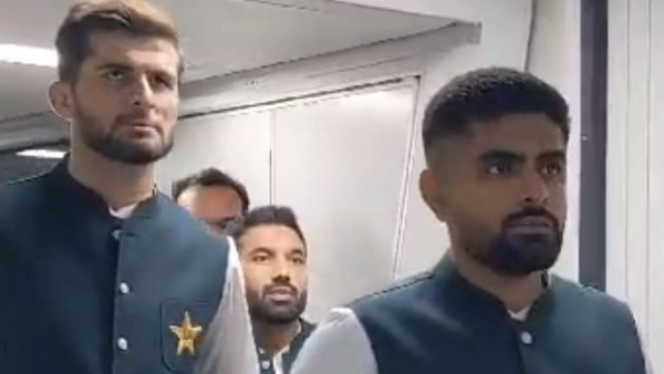 pakistan-cricket-team-landed-in-india