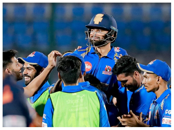 Super Over 17 Runs Needed, But Rinku Singh says No problem and Hit 6,6,6 in UP T20 League