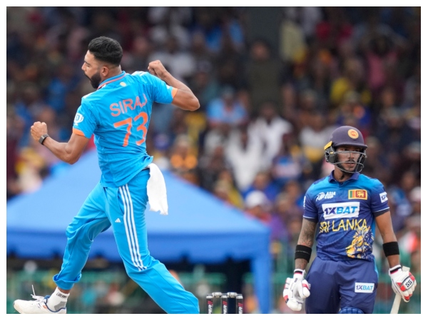 India vs Sri Lanka Final: Mohammed Siraj record breaking spell, 4 wickets in 1 Over