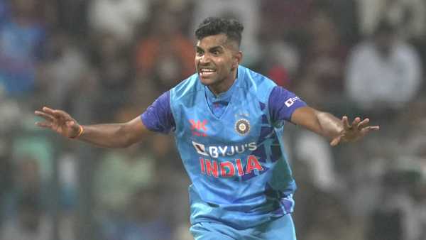 team-india-bowler-shivam-mavi-ruled-out
