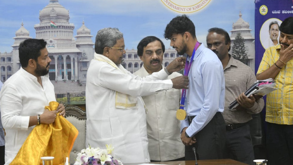 CM Siddaramaiah Felicitated Asian Games Medalists; Guarantee of Reservation in Government Jobs