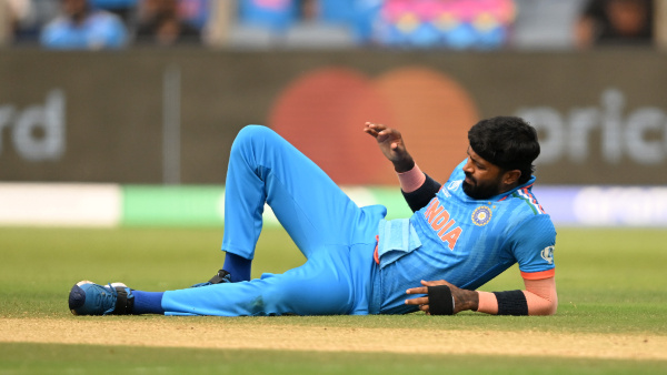 kohli-bowling-after-6-years-video-goes-viral