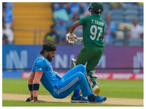 Ind vs Ban Match: Team India Suffers a Setback as Hardik Pandya Leaves the Pitch Due to Injury