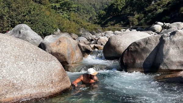 not-permitted-team-india-player-to-do-the-paragliding