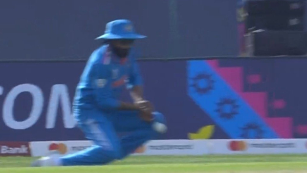 IND vs NZ: Ravindra Jadeja Drops An Easy Catch Of Rachin; Rivaba Jadejas Reaction Goes viral