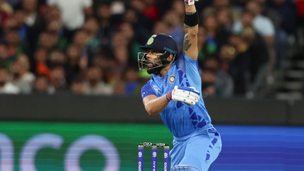 virat-kohlis-t20-world-cup-gloves