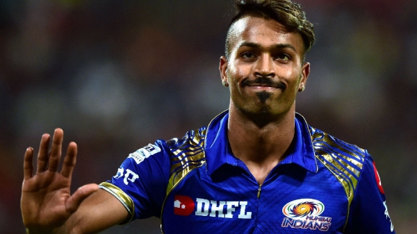 How did RCB help Mumbai Indians Get Hardik Pandya From Gujarat Titans? Aakash Chopra Explains