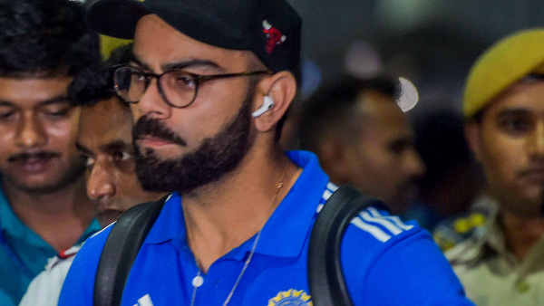 Anushka Sharma Came With Virat Kohli To Bengaluru Hotel Before the Match Against Netherlands