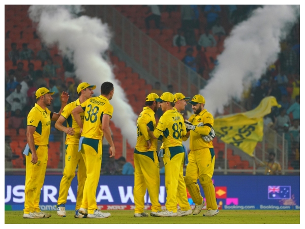 World cup, match 43, Australia vs Bangladesh, Toss report, playing XI and Live score