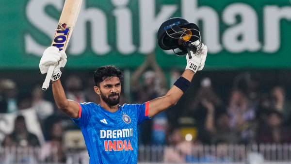 IND vs AUS: Glenn Maxwell Century Helps To Australia Defeat India By 5 Wickets in 3rd T20 Match