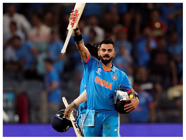 5 batters list who scored more than 1000 ODI runs in single calendar year for maximum times