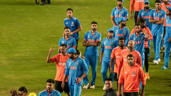 Sachin Tendulkar Comforted Rohit Sharma And Virat Kohli Who Was Sad After the World Cup Final Defeat