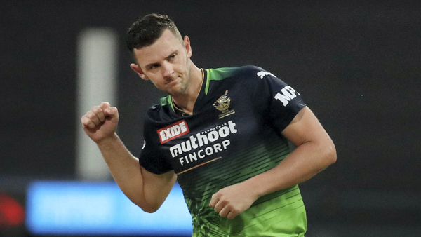 IPL Auction 2023: CSK Target RCB Retained Players