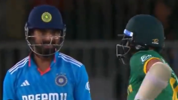 KL Rahul and Keshav Maharajs Conversation About Ram Siya Ram Song in Stadium Goes Viral