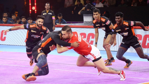Pro Kabaddi 2023: SONU SHINES in Gujarat Giants hat trick win