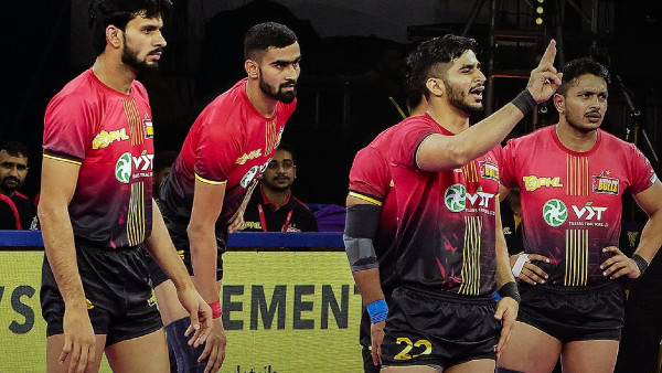 Pro Kabaddi League: Bengaluru Bulls Beat Telugu Titans by 33-31 Points