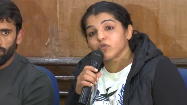 I Quit Wrestling Says Sakshi Malik after Brij Bhushan Singh Loyalist Appoint as WFI New President 