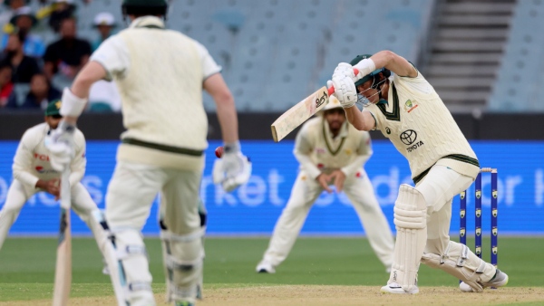 AUS vs PAK Test: Umpire stuck in lift, match started late