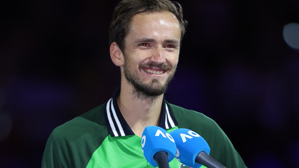 Australian Open 2024: Jannik Sinner Beats Daniil Medvedev in Final to Win Maiden Grand Slam Australian Open 2024: Jannik Sinner Beats Daniil Medvedev in Final to Win Maiden Grand Slam