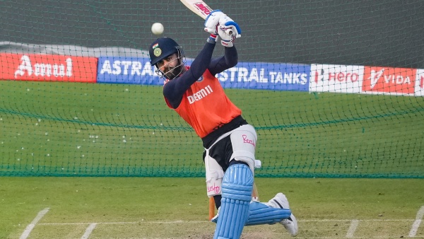 Golden chance for Virat to erase Sachin, Gavaskar record