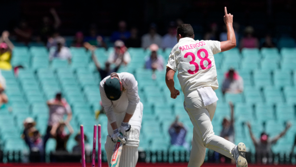 Josh Hazlewoods Stunning bowling against Pakistan W,0,W,0,W,0