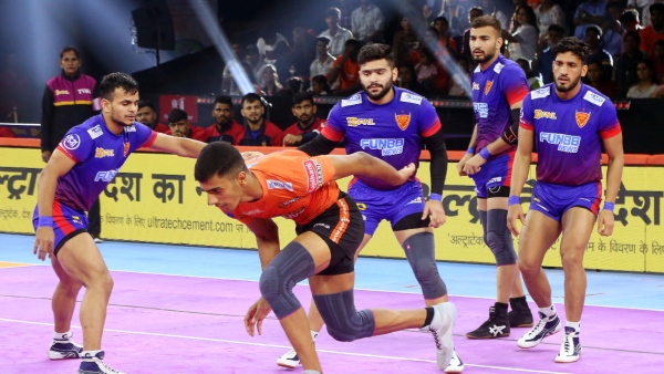 Pro Kabaddi:Bengaluru Bulls Beat Patna Pirates