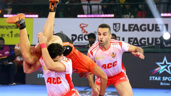 Pro Kabaddi: Gujarat Giants beat U Mumba to climb to fourth place