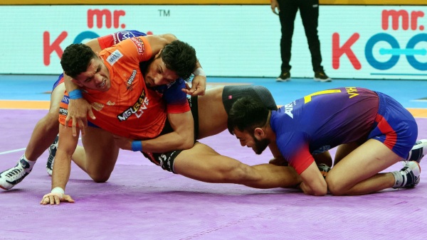 Pro kabaddi: Telugu Titans Beat U.P. Yoddhas