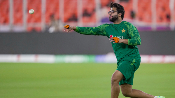 Ayub replaces Shahin for third AUS vs PAK Test, no changes in Aussie team lineup