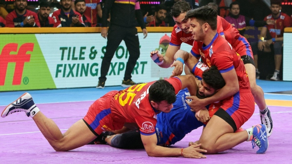 Pro Kabaddi: Tamil Thalaivas Beat Telugu Titans 