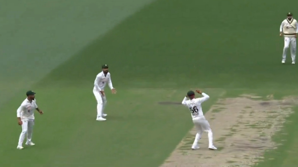 PAK vs AUS Test: Smith hooked on Pak fielding technique: The ball hit the cap but did not get a penalty run