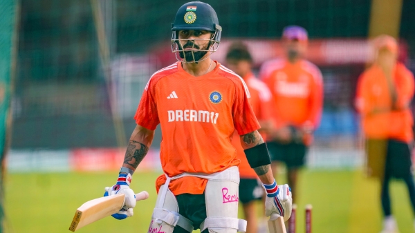 Rahul Dravid Breaks Silence on Virat Kohlis Availability For Last 3 Test Matches Against England