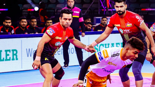 Pro Kabaddi League 10: Puneri Paltan Beat Bengaluru Bulls By 40-31 Points