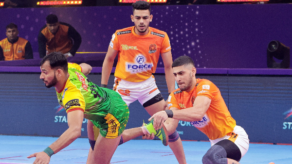 Pro Kabaddi League 10 Semifinal: Puneri Paltan Beat Patna Pirates By 37-21 And Enters To The Final