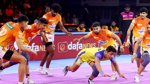 Pro Kabaddi: Bulls playoff dream dashed: Gujarat enter next stage 