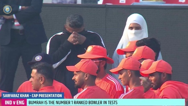 Sarfaraz Khan: Pappa Kehate Hai Bada Naam Karega.. Father Cant Control His Tears Big Hug With Dad