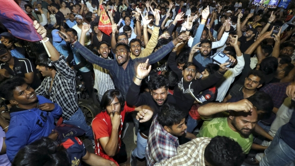 WPL 2024 Team india star player Kumble Kohli couldn t do it how Mandhana script history for RCB