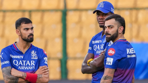 RCB VS KKR IPL Match Toss Report Shreyas Iyer Won the toss and elected to Field First