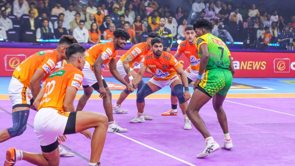PKL Season 10: Puneri Paltan Became Champion After Defeating Haryana Steelers By 28-25 in The Final