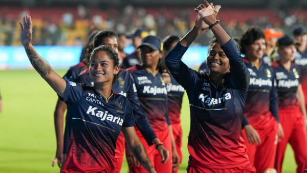 WPL 2024 RCB Women s Team Expresses Gratitude to Bengaluru Fans After Last Match at Chinnaswamy