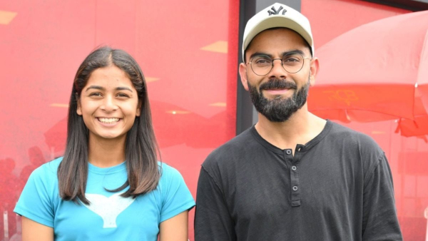 RCB Unbox Event Shreyanka Patil Met Virat Kohli and had a Fan Girl Moment