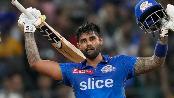 IPL 2024 Huge Blow Mumbai Indians As this 360 Degree Player May Not Available for Initial Matches