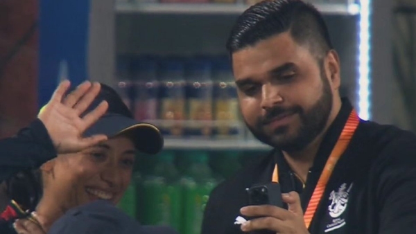 Virat Kohli made a video call and congratulated the WPL champions