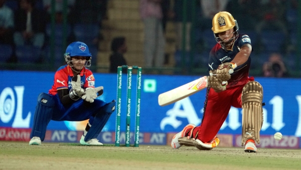 WPL 2024 RCB vs Delhi Capitals Eyes On Thier First Trophy Probable Playing 11 for Final Match