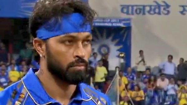 MI vs CSK Worst captaincy I ve Ever Seen Sunil Gavaskar Lashes Out At Hardik Pandya