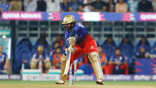 MI vs RCB IPL 2024 DK Faf du Plessis Patidar Half-century MI Need 197 Runs To Win Against RCB