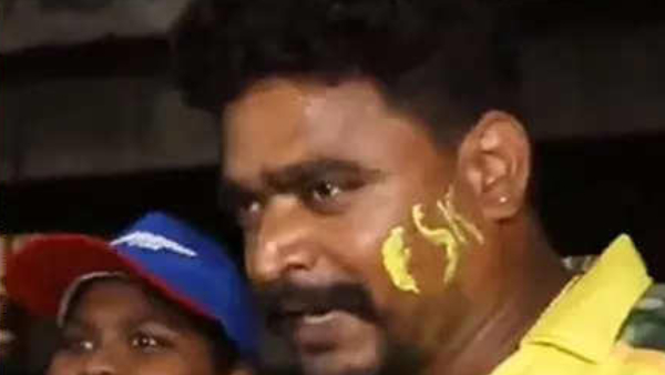 CSK Fan Bought IPL Ticket Worth Rs 64 000 for MS Dhoni by Delaying His Daughter s School Fees